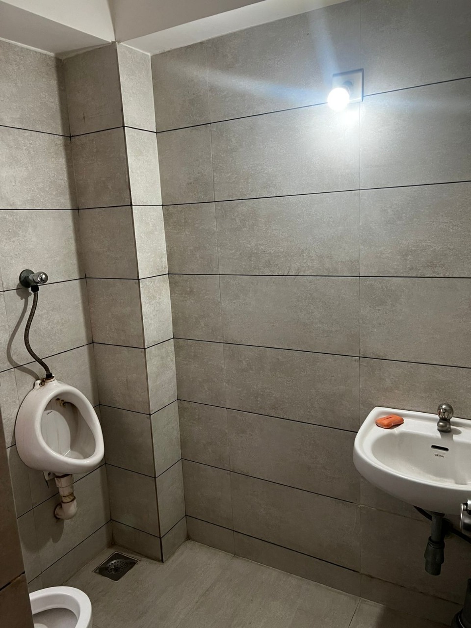535 Sq. Ft. Commercial Office for Rent in Ambli Bopal Road Ahmedabad - Media 4