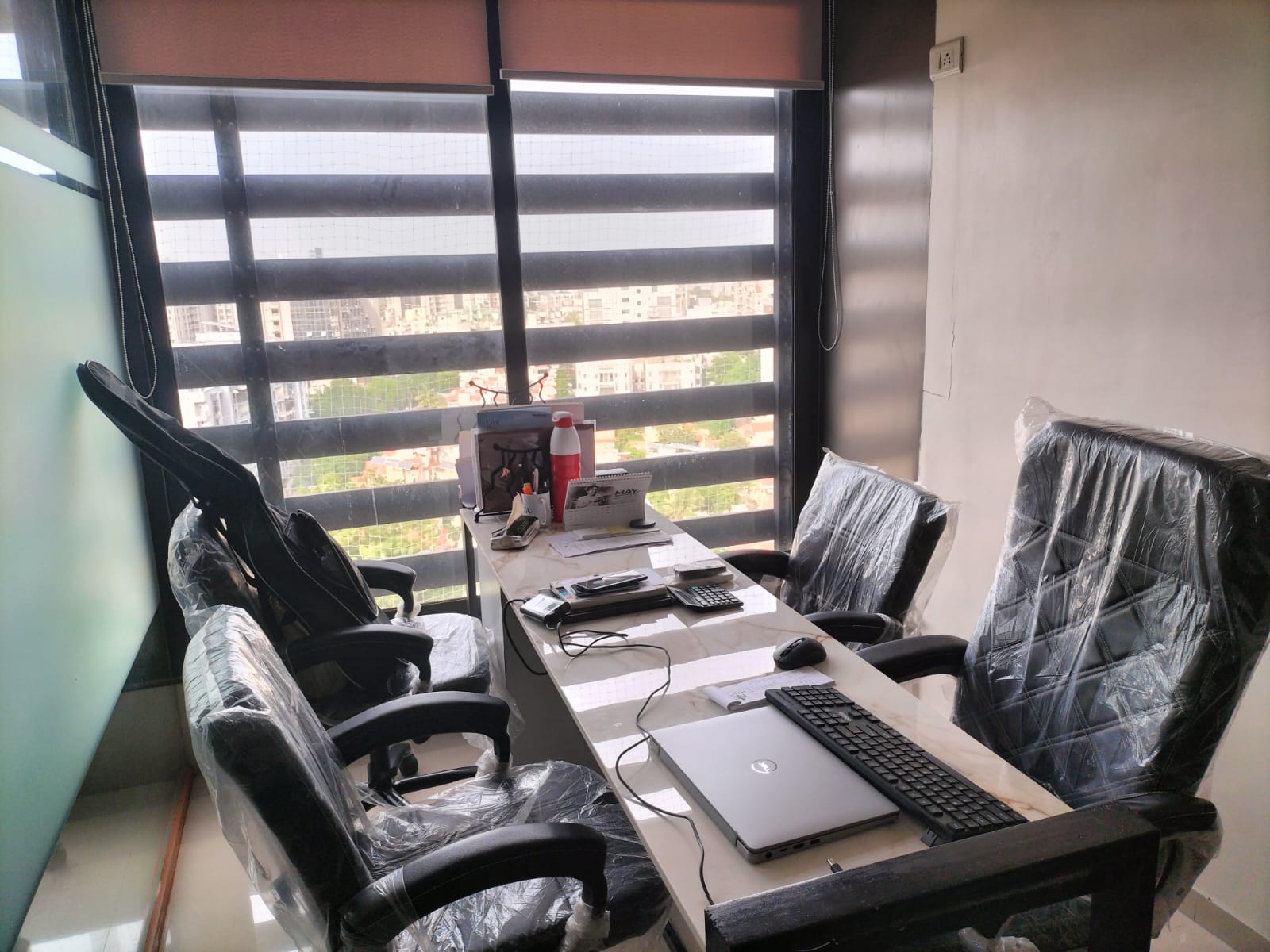 511 Sq. Ft. Commercial Office for Rent in Prahladnagar Ahmedabad