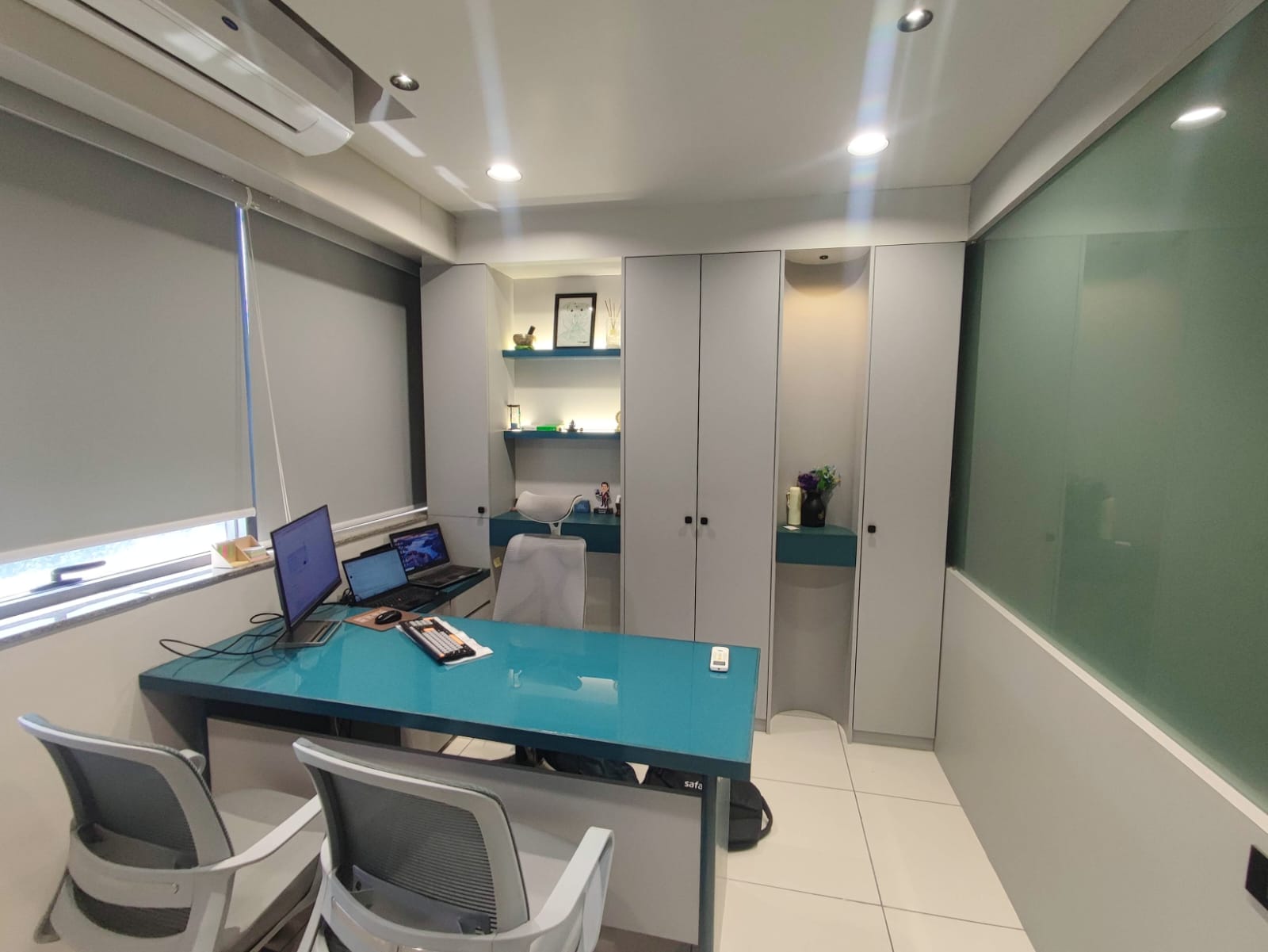 738 Sq. Ft. Commercial Office for Rent in Sg Highway Ahmedabad - Media 3