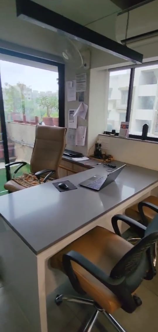 600 Sq. Ft. Commercial Office for Rent in Makarba Ahmedabad - Media 3