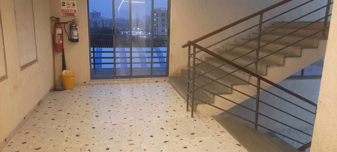 Office 950 Sq. Ft. Commercial Office for Rent in Gota Ahmedabad - Media 2