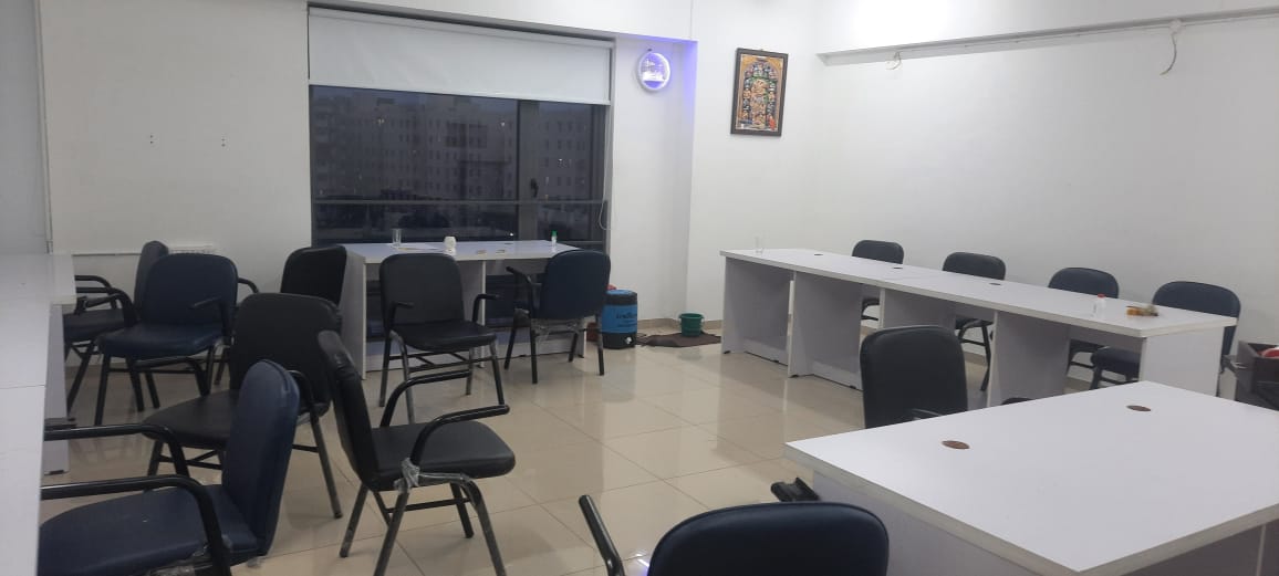 Office 950 Sq. Ft. Commercial Office for Rent in Gota Ahmedabad - Media 3