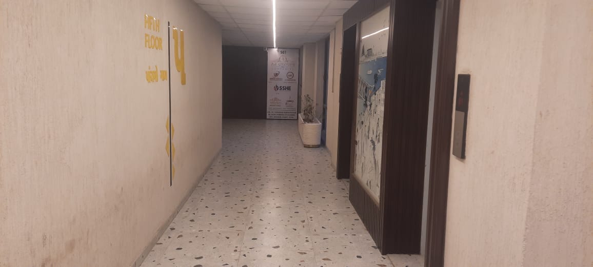 Office 950 Sq. Ft. Commercial Office for Rent in Gota Ahmedabad - Media 4