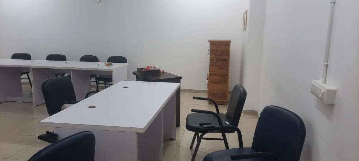 Office 950 Sq. Ft. Commercial Office for Rent in Gota Ahmedabad - Media 5
