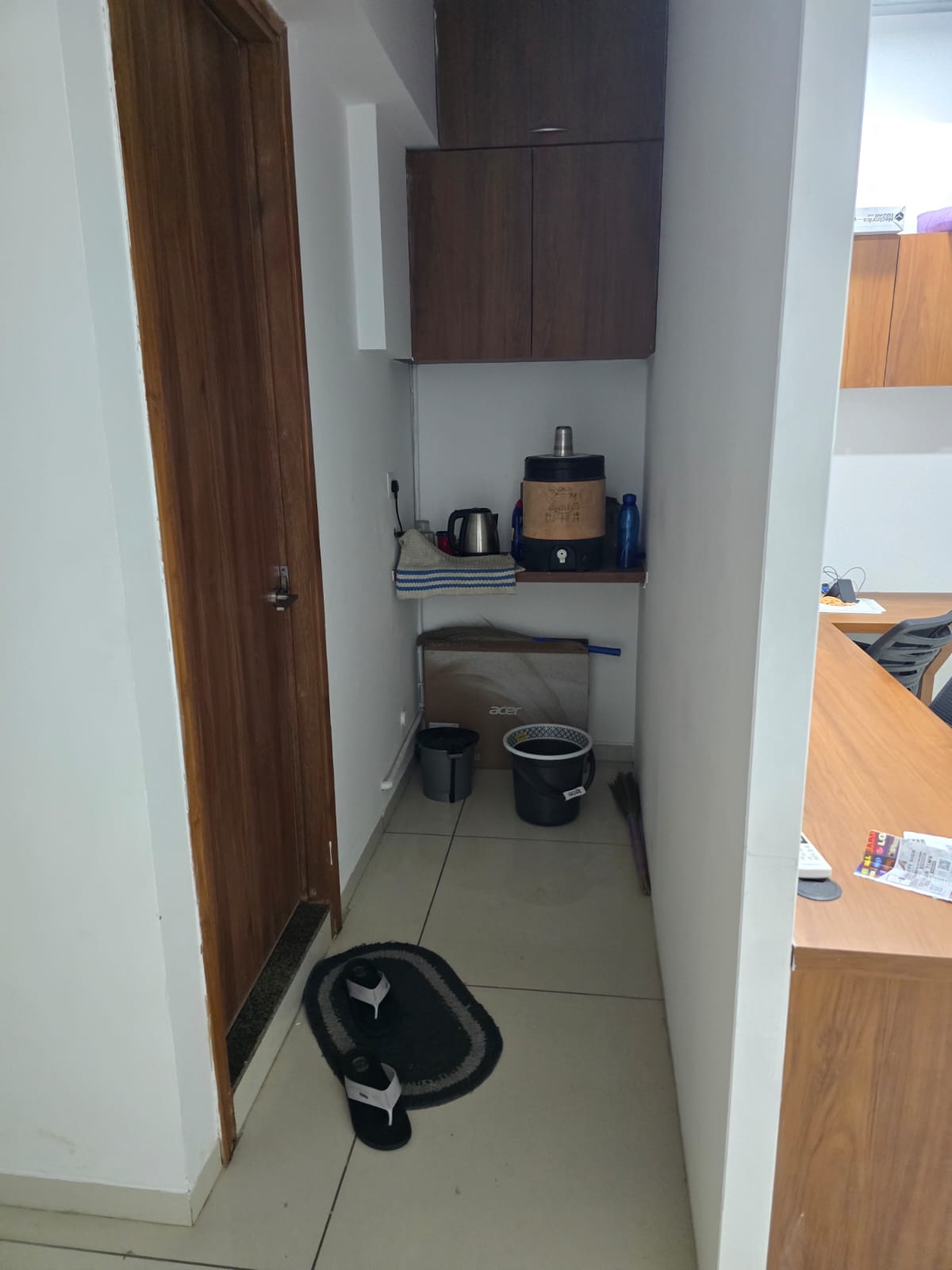 890 Sq. Ft. Commercial Office for Rent in Gota Ahmedabad - Media 3