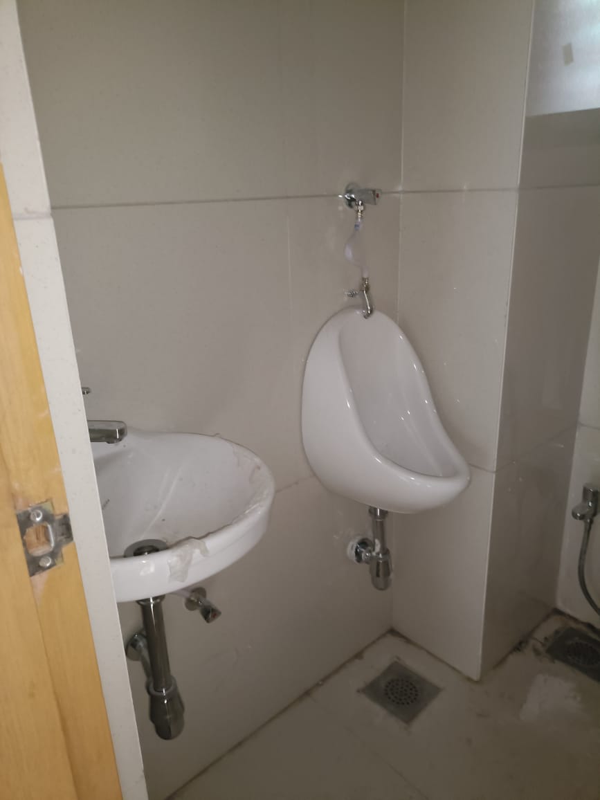 Office Commercial Office for Rent in Naranpura Ahmedabad - Media 6