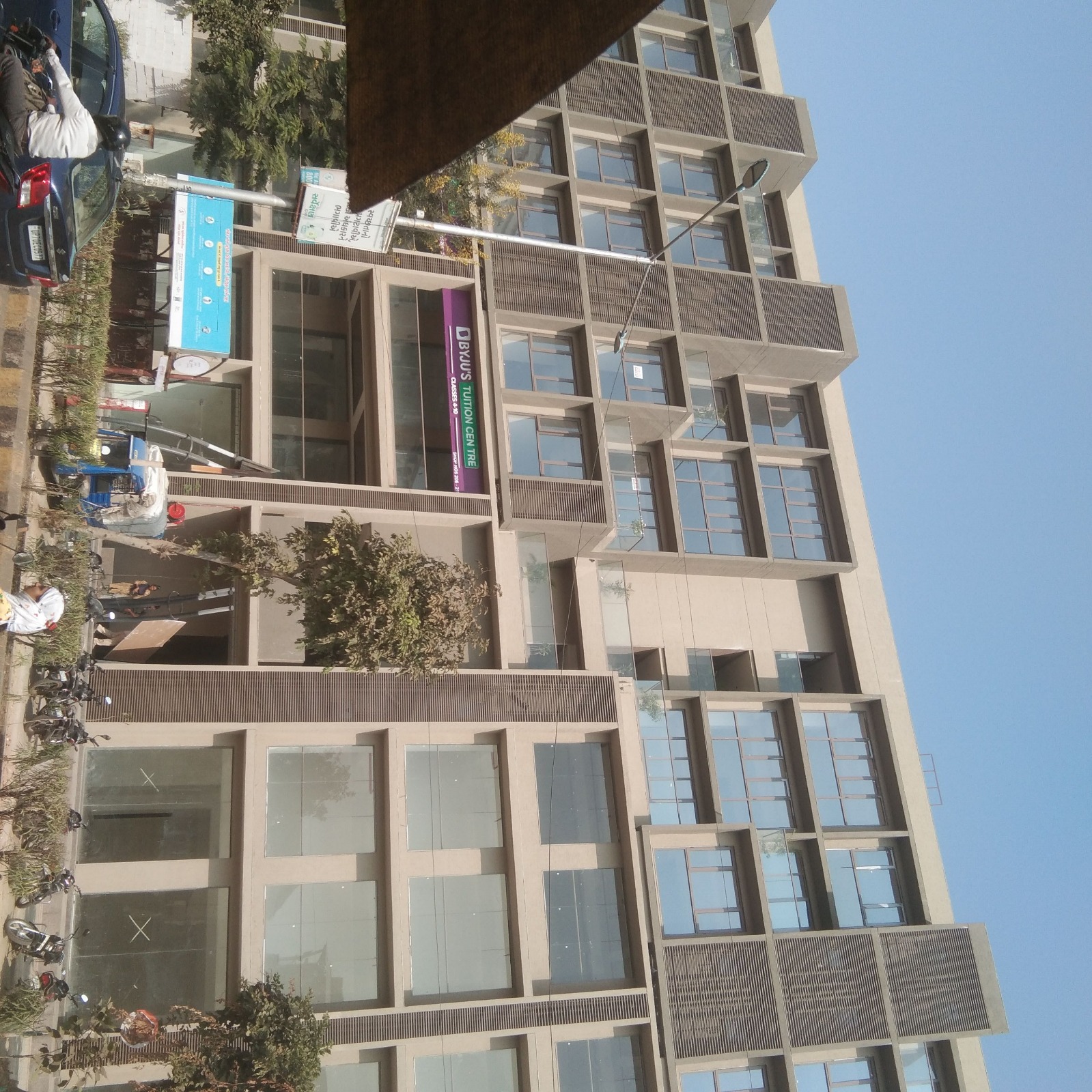 628 Sq. Ft. Commercial Office for Rent in Memnagar/gurukul Ahmedabad - Media 8