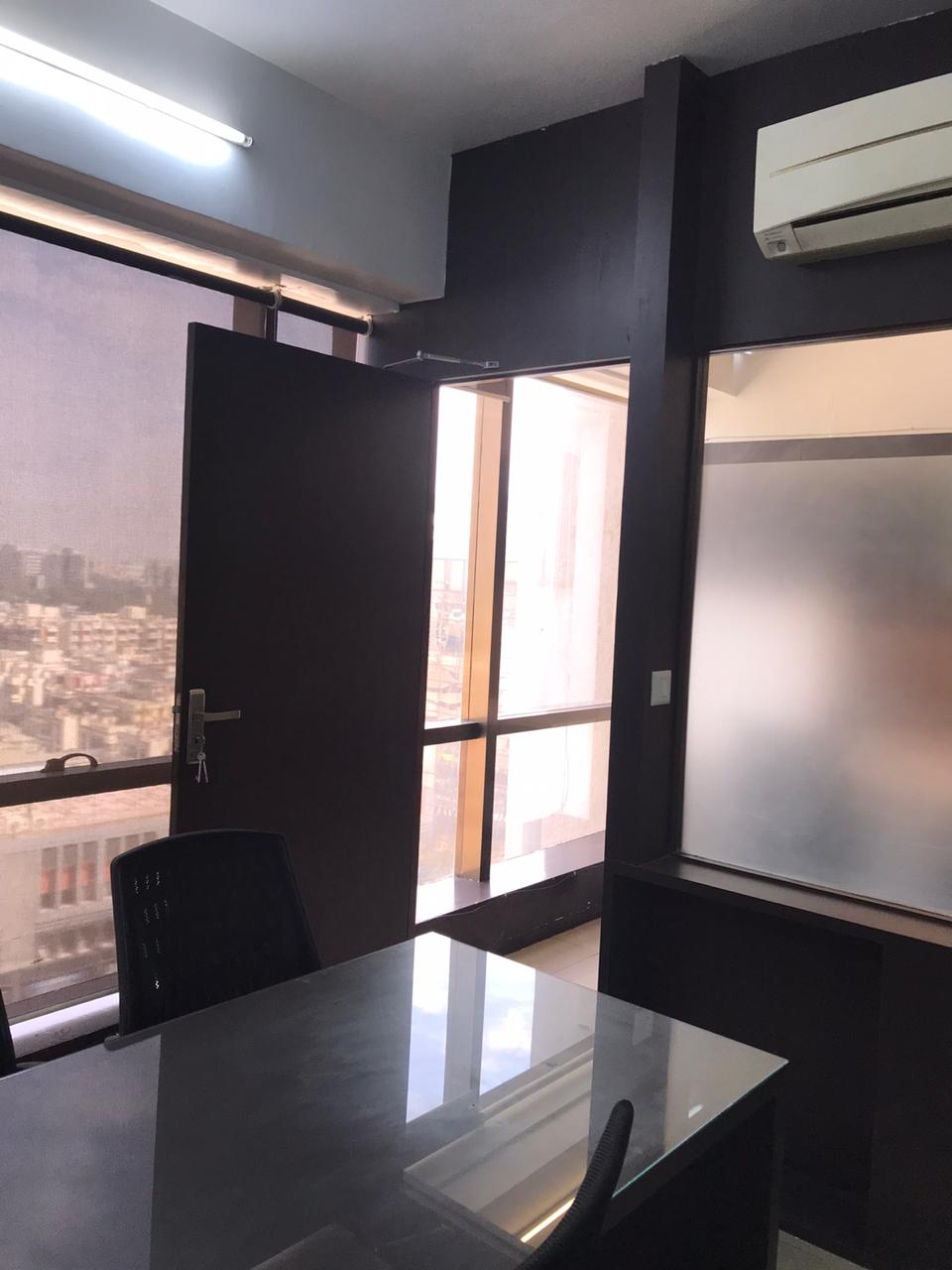 885 Sq. Ft. Commercial Office for Rent in Thaltej Ahmedabad - Media 11