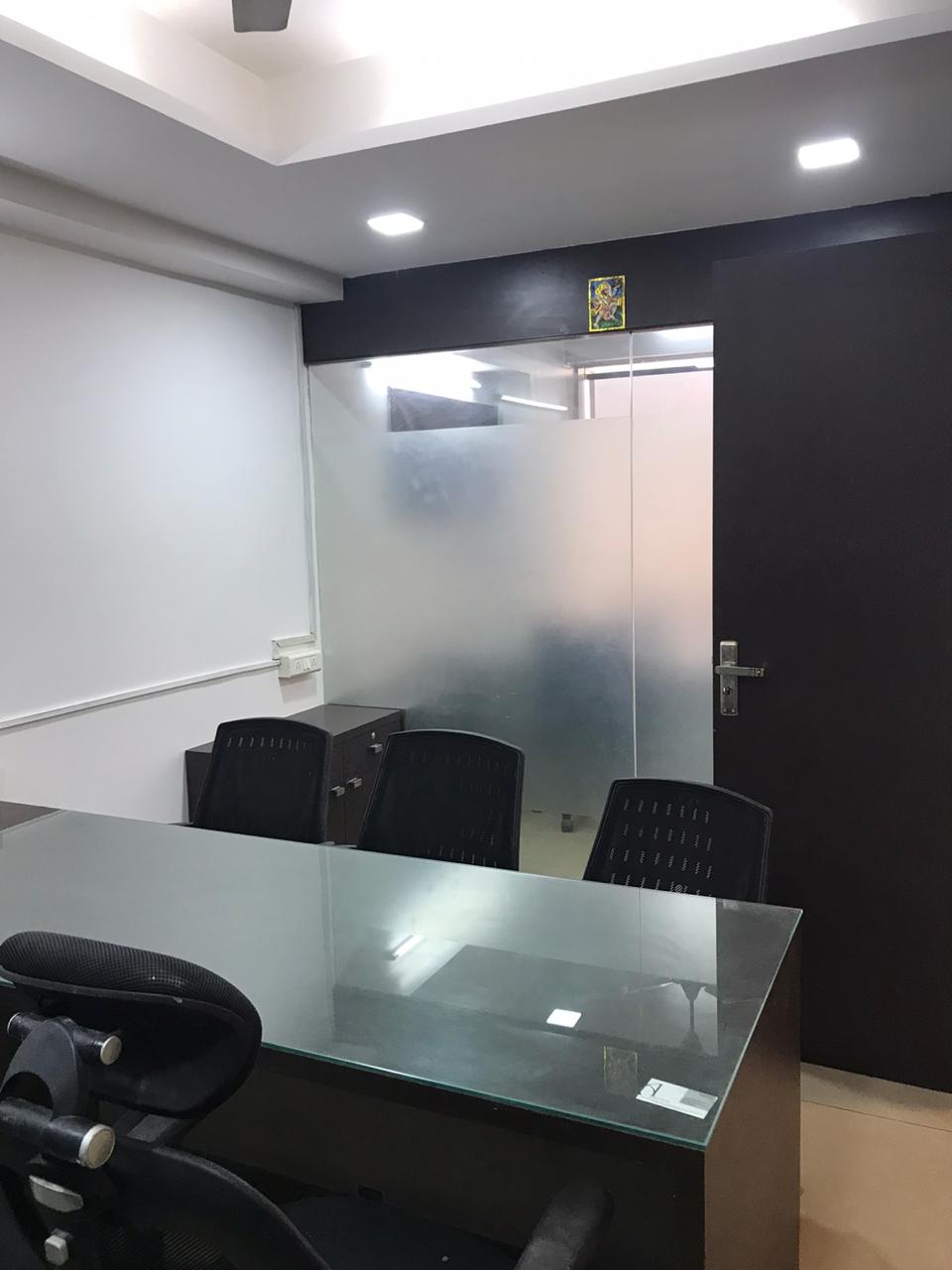 885 Sq. Ft. Commercial Office for Rent in Thaltej Ahmedabad