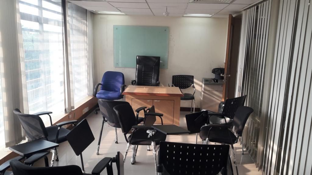 3099 Sq. Ft. Commercial Office for Rent in Cg Road Ahmedabad - Media 6