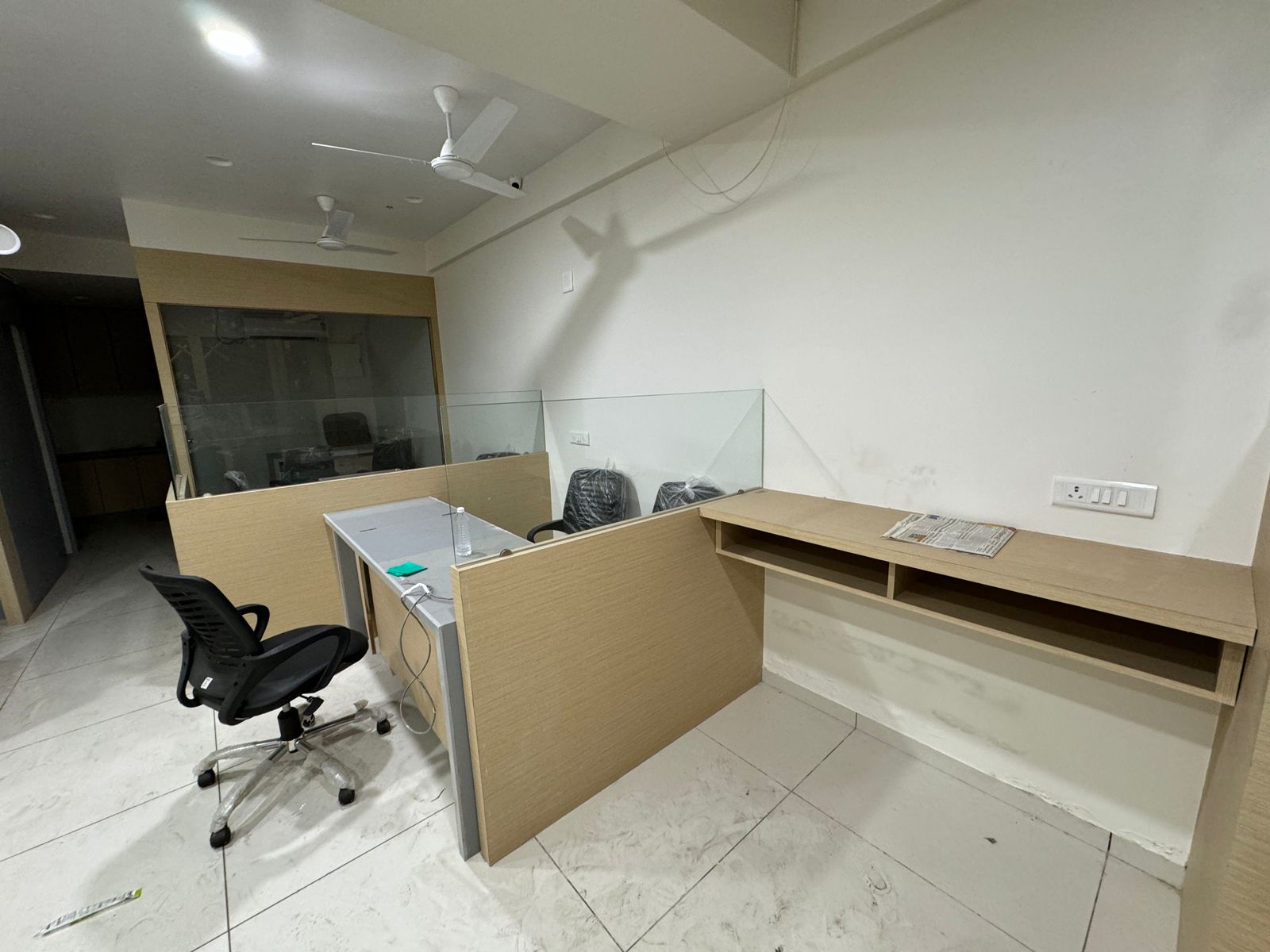 900 Sq. Ft. Commercial Office for Rent in Cg Road Ahmedabad - Media 4