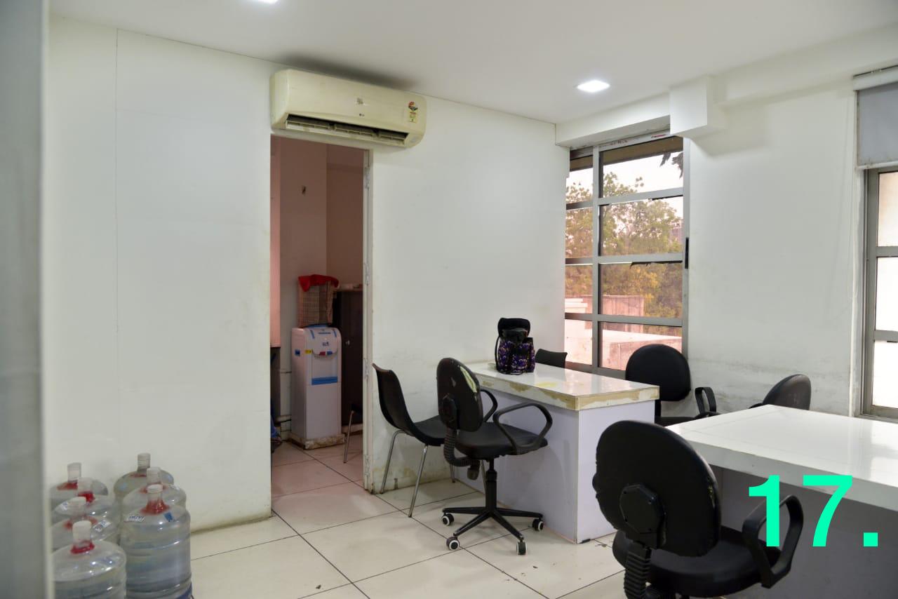 4500 Sq. Ft. Commercial Office for Rent in Ambawadi Ahmedabad - Media 18