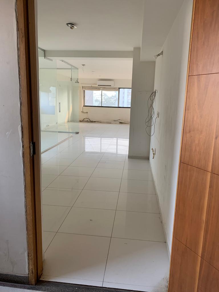 1100 Sq. Ft. Commercial Office for Rent in Cg Road Ahmedabad - Media 2