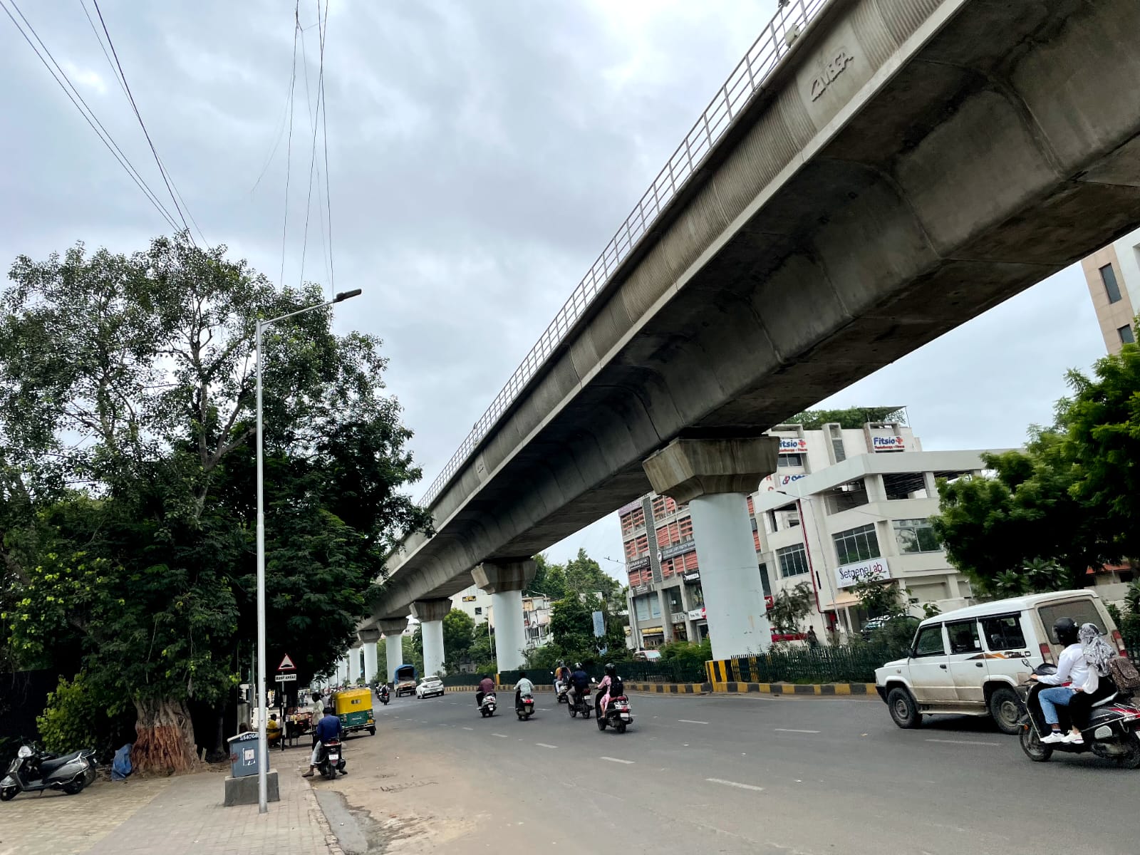 3140 Sq. Ft. Commercial Office for Rent in Memnagar/gurukul Ahmedabad - Media 6