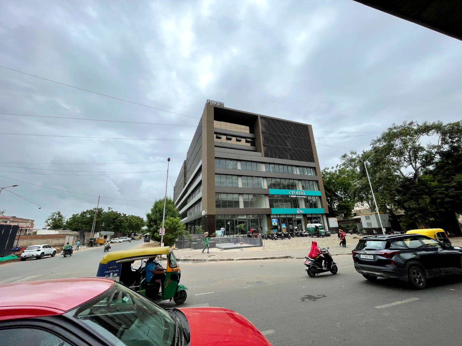3140 Sq. Ft. Commercial Office for Rent in Memnagar/gurukul Ahmedabad - Media 2