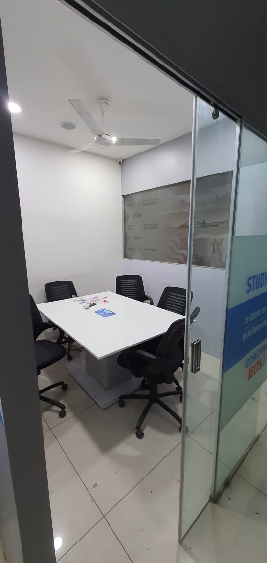 878 Sq. Ft. Commercial Office for Rent in Navrangpura Ahmedabad - Media 2