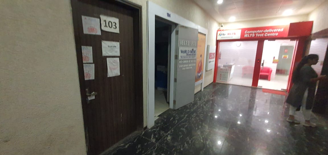 878 Sq. Ft. Commercial Office for Rent in Navrangpura Ahmedabad - Media 5