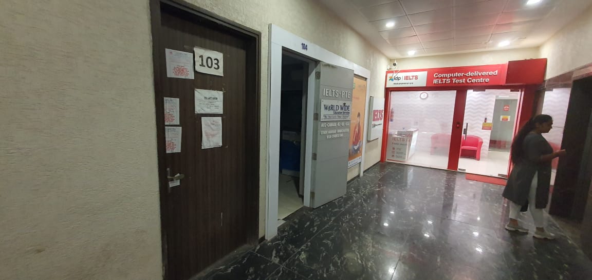 878 Sq. Ft. Commercial Office for Rent in Navrangpura Ahmedabad - Media 9