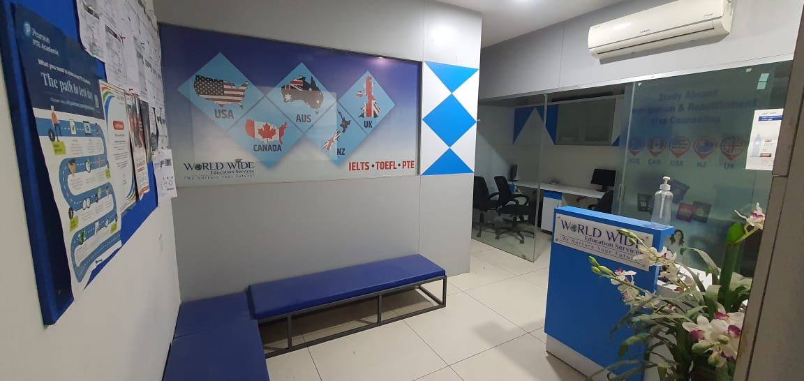 878 Sq. Ft. Commercial Office for Rent in Navrangpura Ahmedabad - Media 10