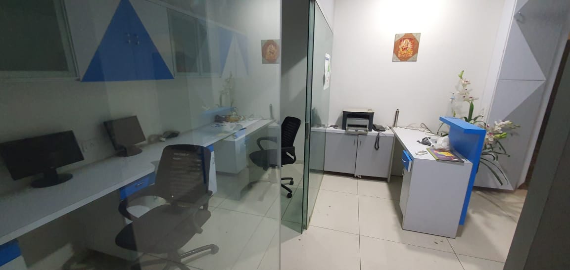 878 Sq. Ft. Commercial Office for Rent in Navrangpura Ahmedabad - Media 12