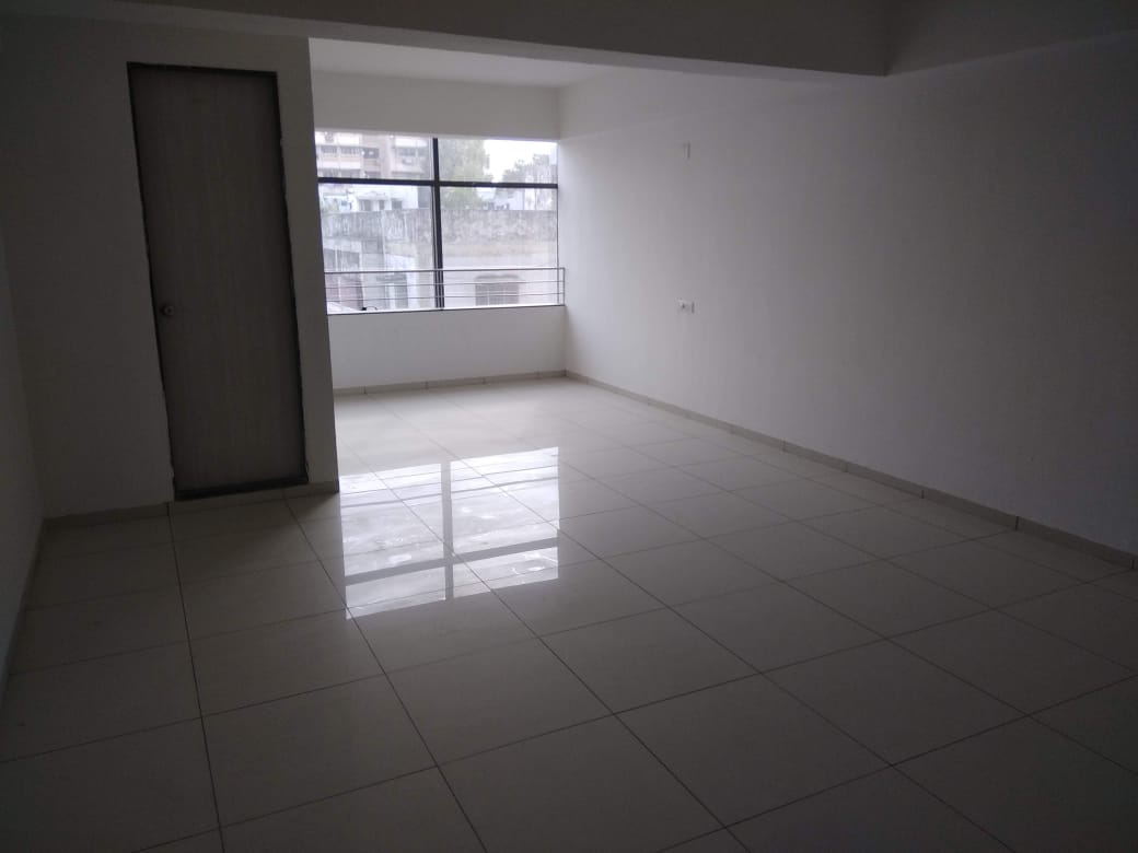 700 Sq. Ft. Commercial Office for Rent in Navrangpura Ahmedabad - Media 4