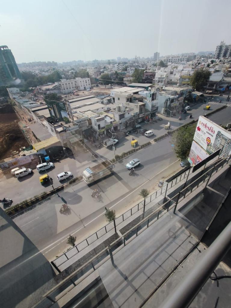 Office 608 Sq. Ft. Commercial Office for Rent in Ghatlodia Ahmedabad - Media 4