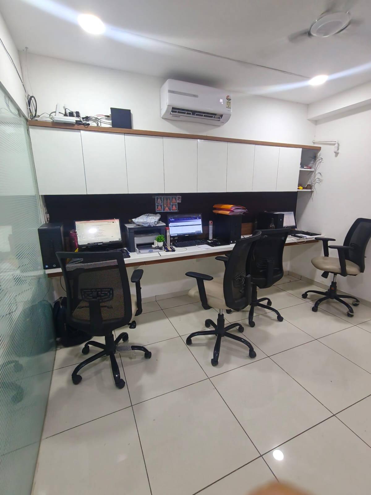 590 Sq. Ft. Commercial Office for Rent in Bopal Ahmedabad - Media 4
