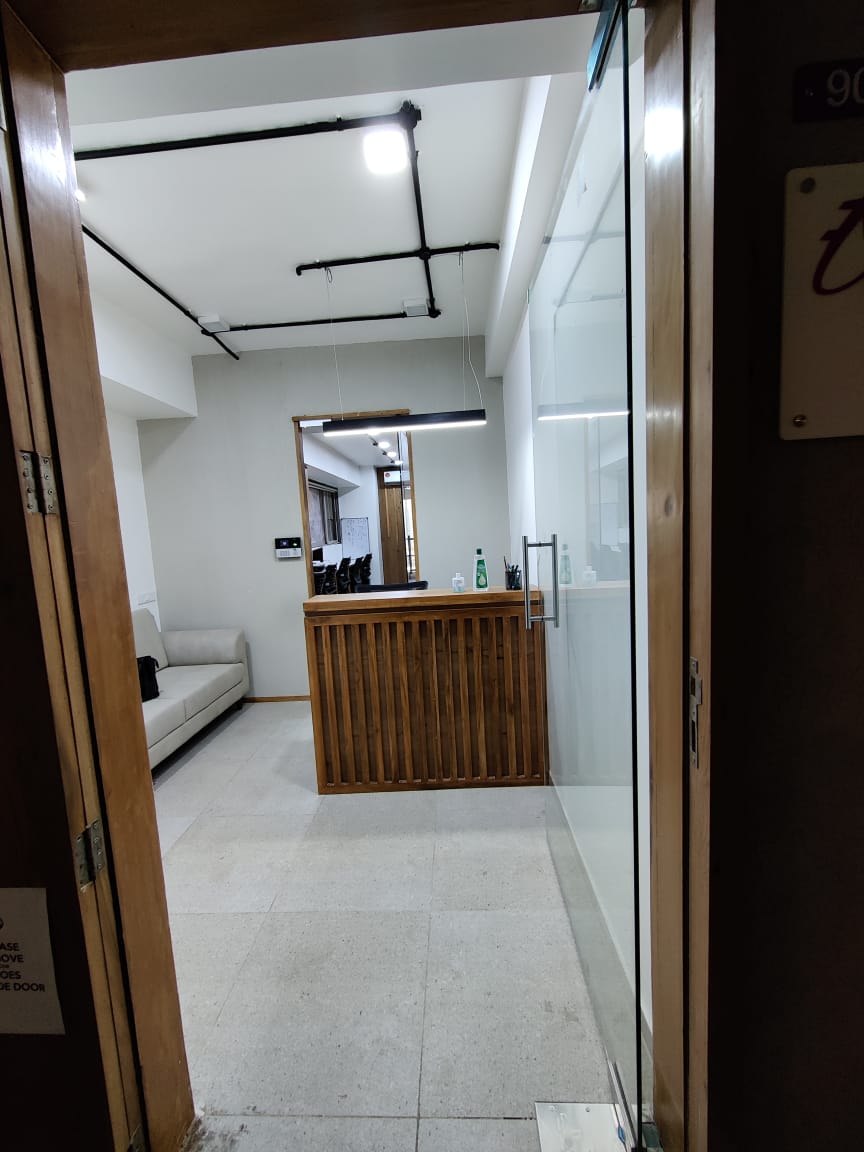 1000 Sq. Ft. Commercial Office for Rent in Iscon Ambli Road Ahmedabad