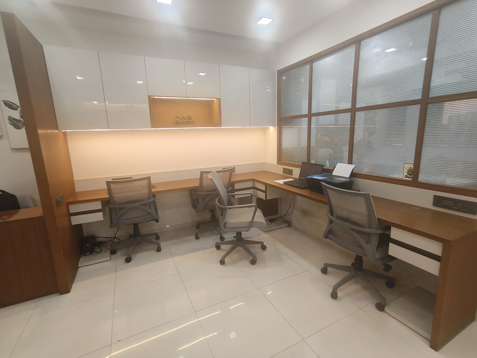 Office 1400 Sq. Ft. Commercial Office for Rent in Bopal Ahmedabad - Media 3