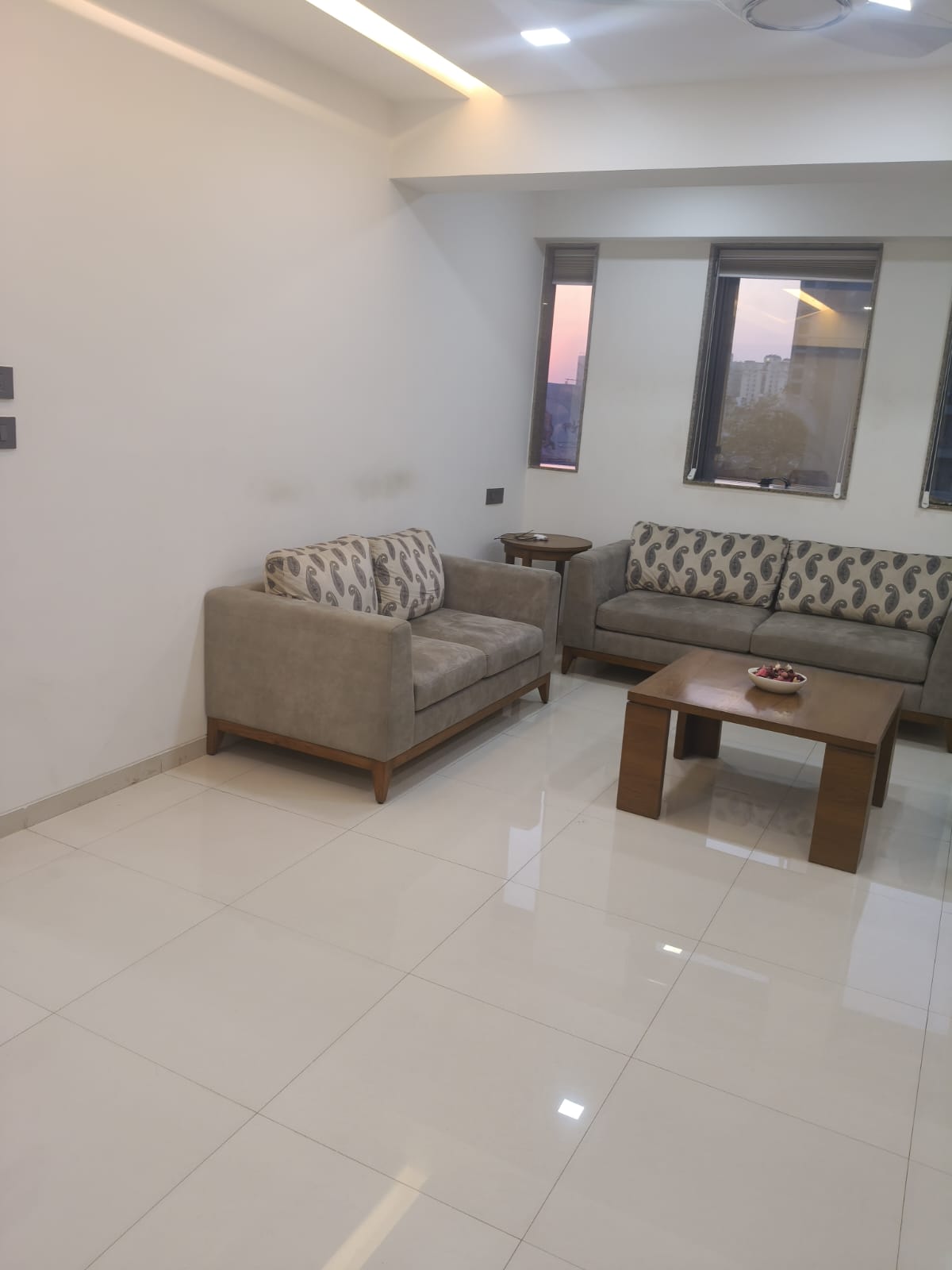Office 1400 Sq. Ft. Commercial Office for Rent in Bopal Ahmedabad - Media 9
