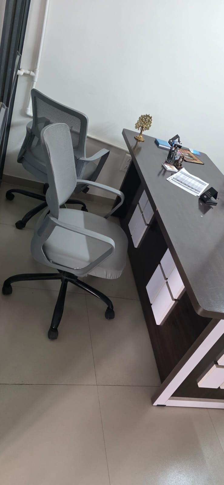 575 Sq. Ft. Commercial Office for Rent in Iscon Ambli Road Ahmedabad - Media 6