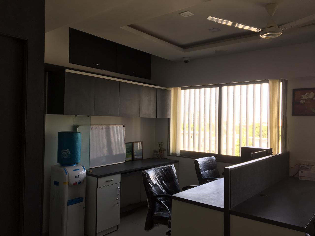 Office Commercial Office for Rent in Ashram Road Ahmedabad - Media 13