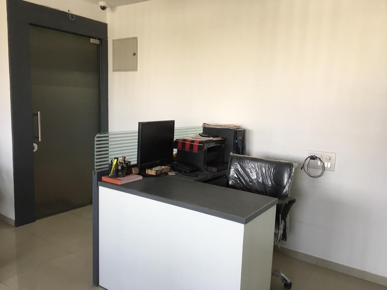 Office Commercial Office for Rent in Ashram Road Ahmedabad - Media 10