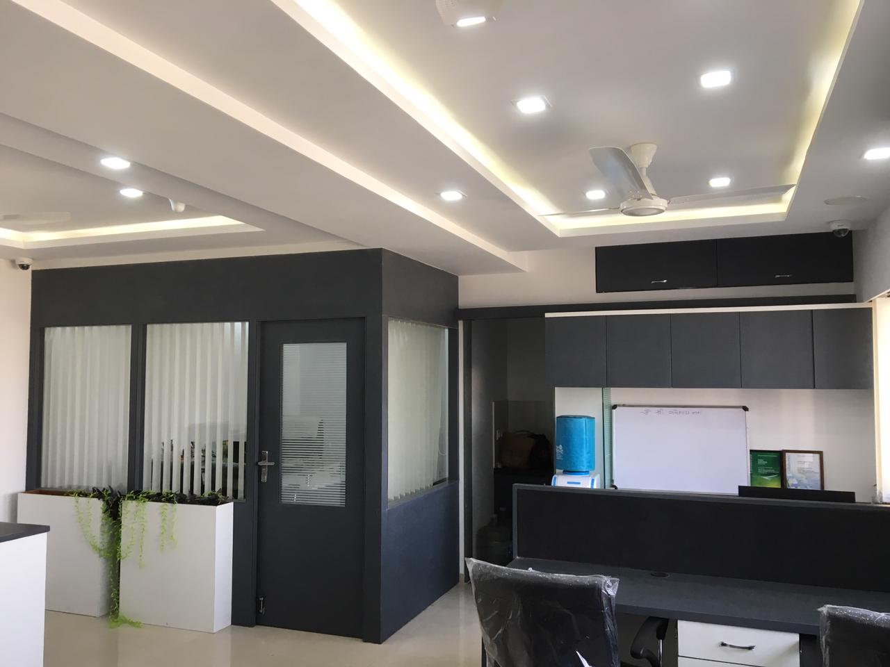 Office Commercial Office for Rent in Ashram Road Ahmedabad - Media 7