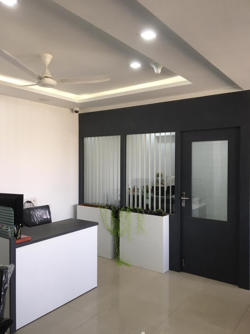 Office Commercial Office for Rent in Ashram Road Ahmedabad - Media 5