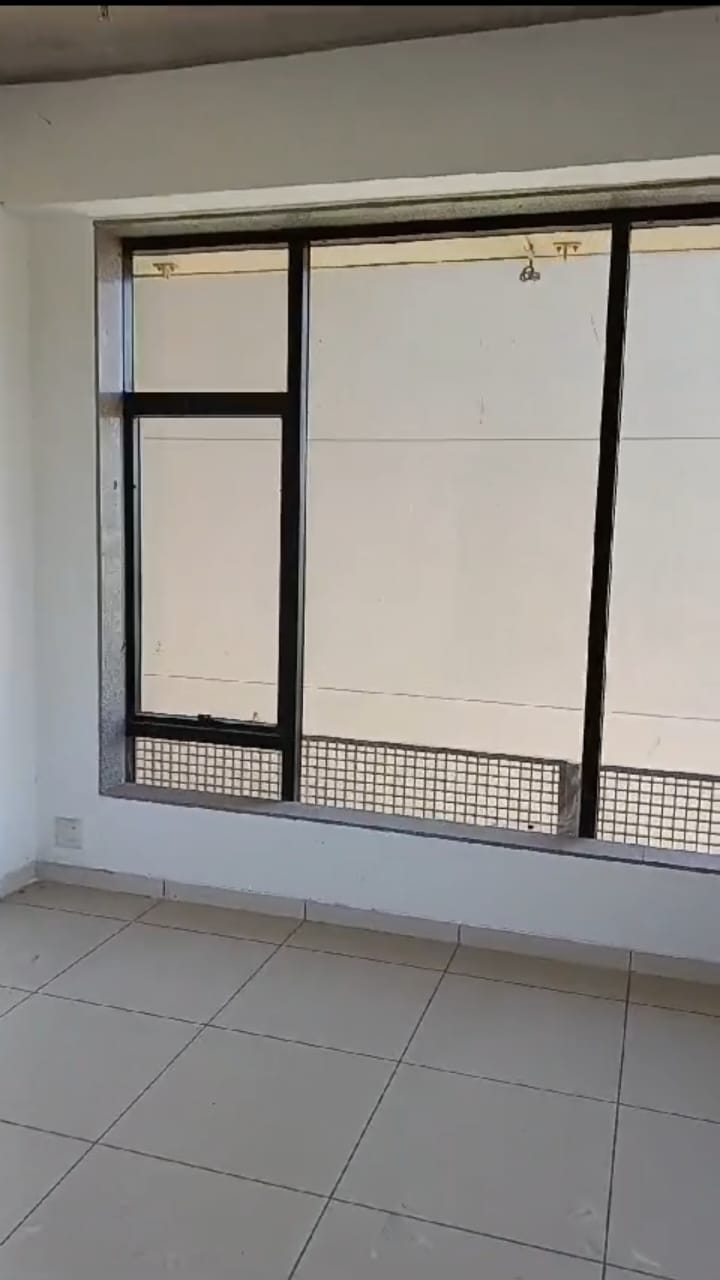 Office Commercial Office for Rent in Ashram Road Ahmedabad - Media 5