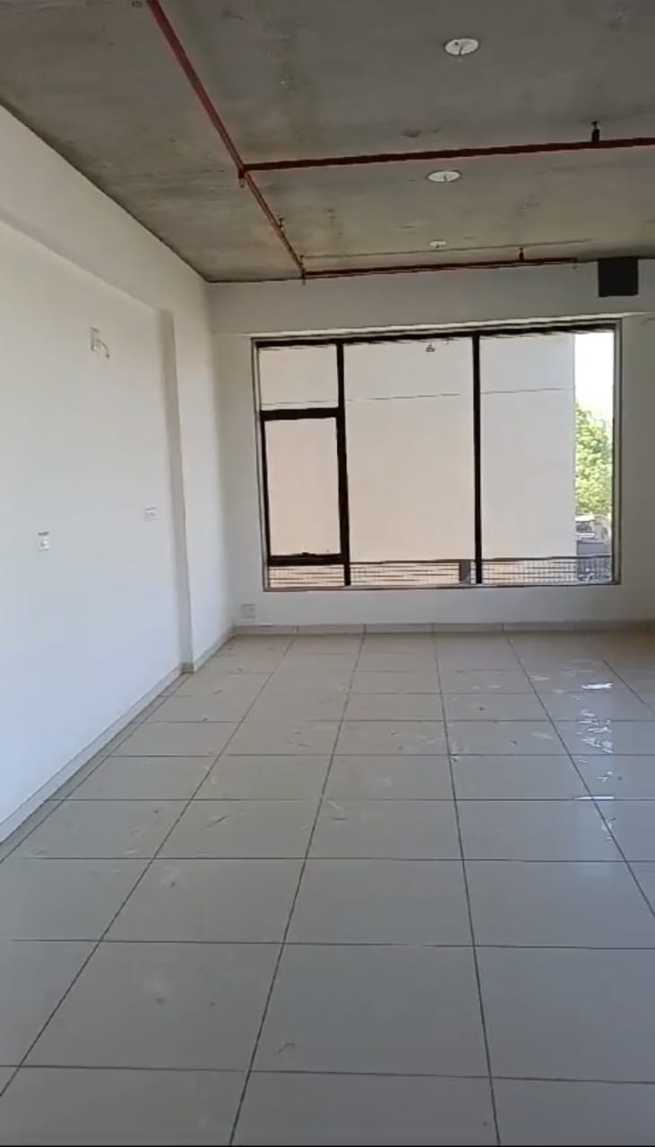 Office Commercial Office for Rent in Ashram Road Ahmedabad - Media 2