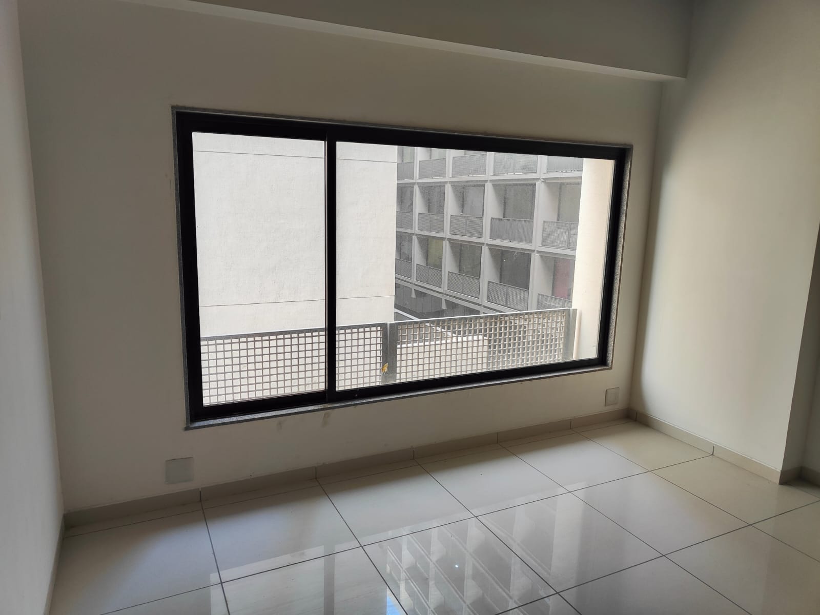 720 Sq. Ft. Commercial Office for Rent in Ashram Road Ahmedabad - Media 11