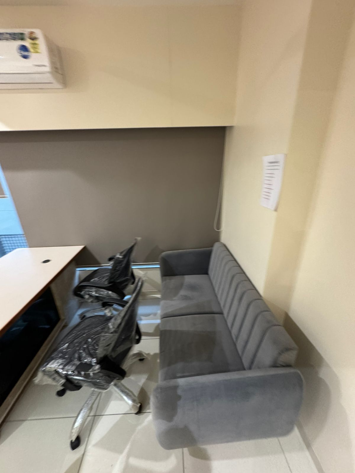 810 Sq. Ft. Commercial Office for Rent in Ashram Road Ahmedabad - Media 2