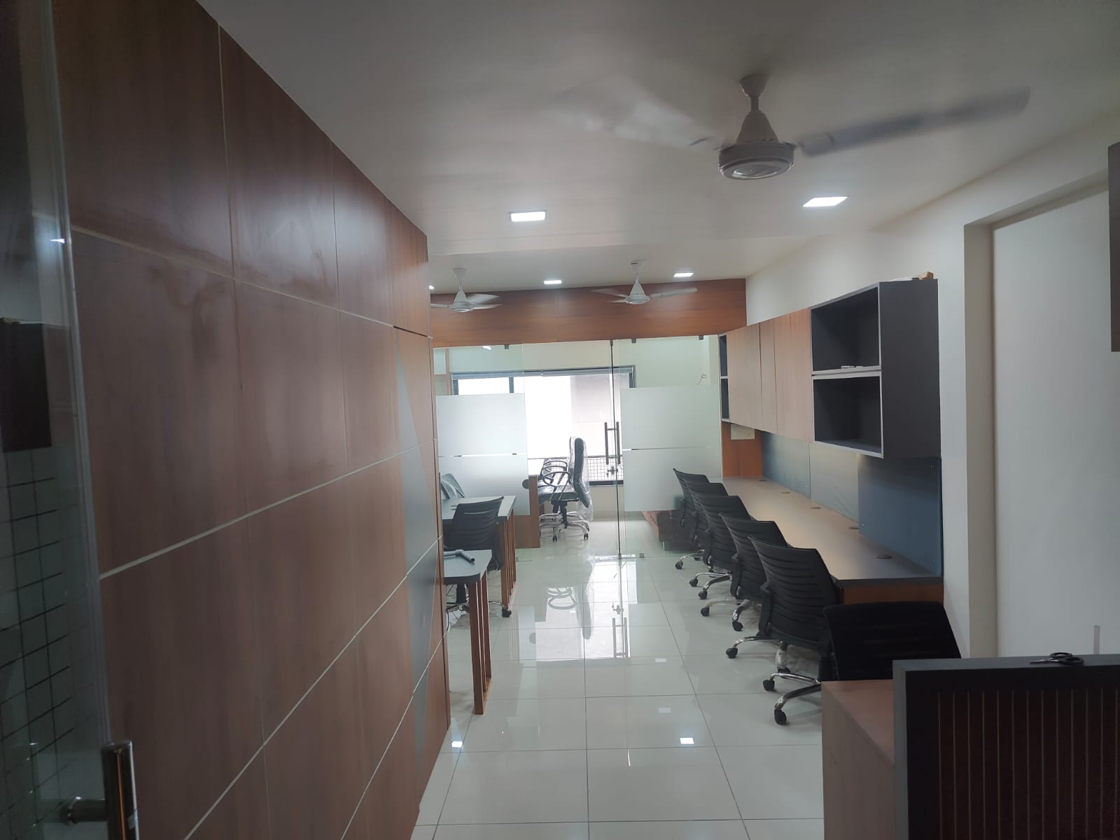 700 Sq. Ft. Commercial Office for Rent in Ashram Road Ahmedabad - Media 13