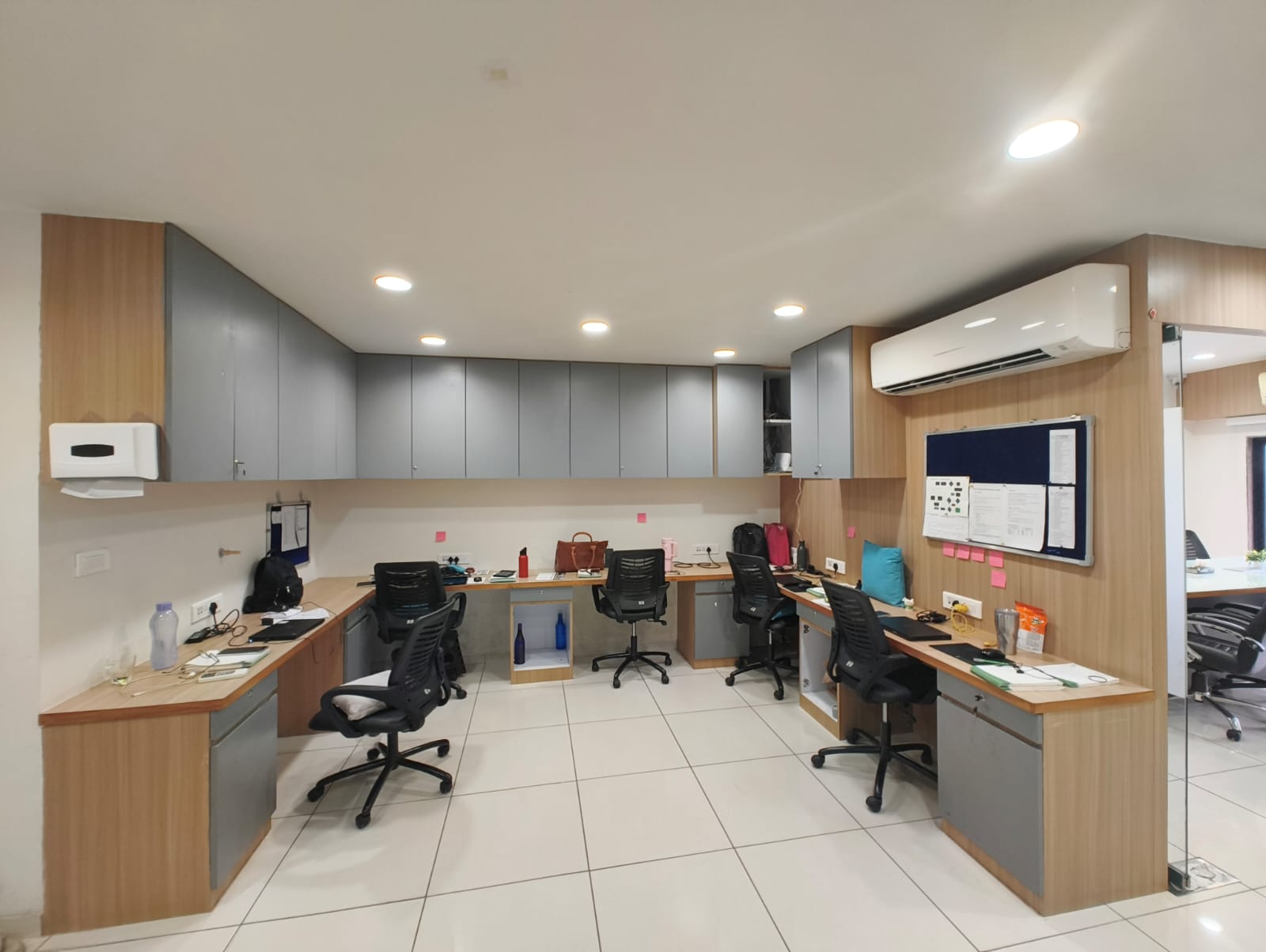 1360 Sq. Ft. Commercial Office for Rent in Ashram Road Ahmedabad - Media 6