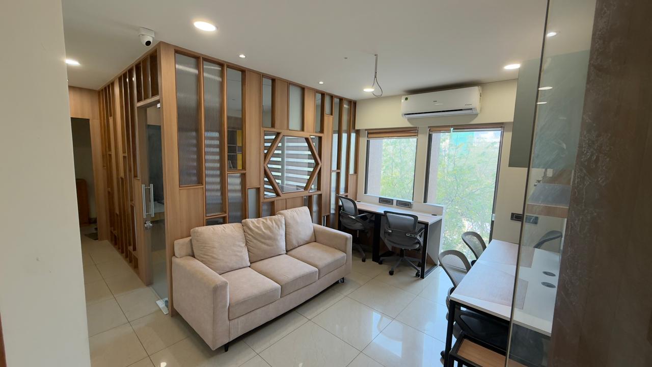 320 Sq. Ft. Commercial Office for Rent in Ashram Road Ahmedabad - Media 3