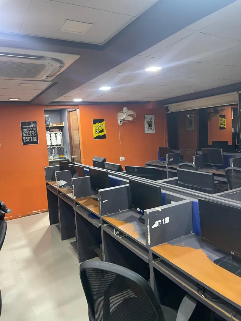 1200 Sq. Ft. Commercial Office for Rent in Science City Ahmedabad - Media 5