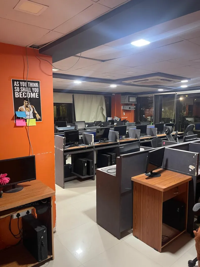 1200 Sq. Ft. Commercial Office for Rent in Science City Ahmedabad - Media 2