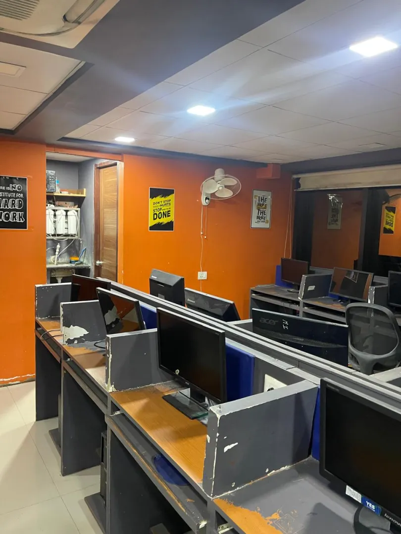 1200 Sq. Ft. Commercial Office for Rent in Science City Ahmedabad - Media 6