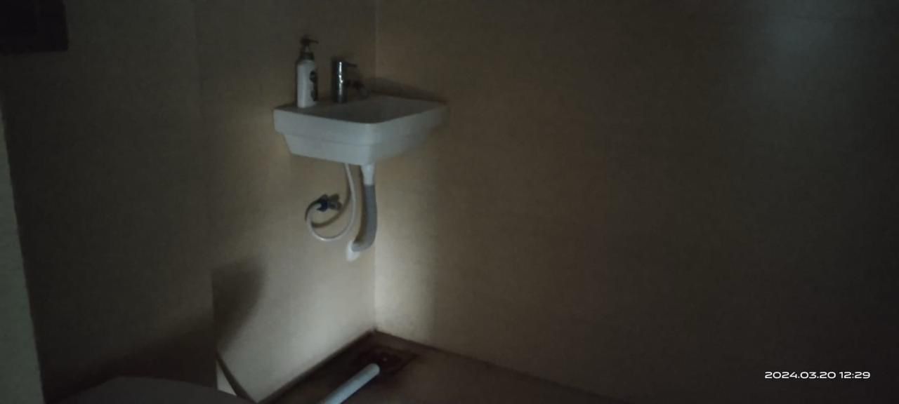 1126 Sq. Ft. Commercial Office for Rent in Gota Ahmedabad - Media 7
