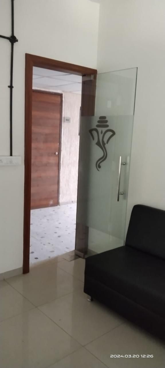 1126 Sq. Ft. Commercial Office for Rent in Gota Ahmedabad - Media 16