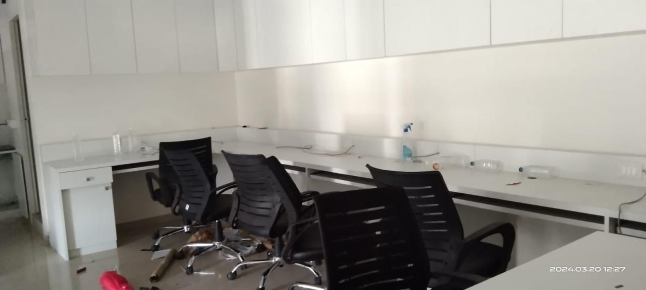 1126 Sq. Ft. Commercial Office for Rent in Gota Ahmedabad - Media 14