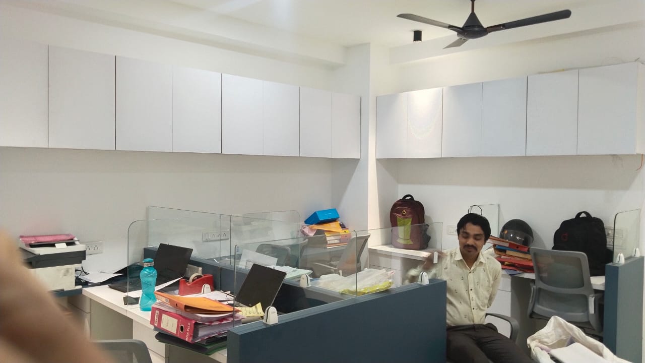 774 Sq. Ft. Commercial Office for Rent in Cg Road Ahmedabad - Media 2