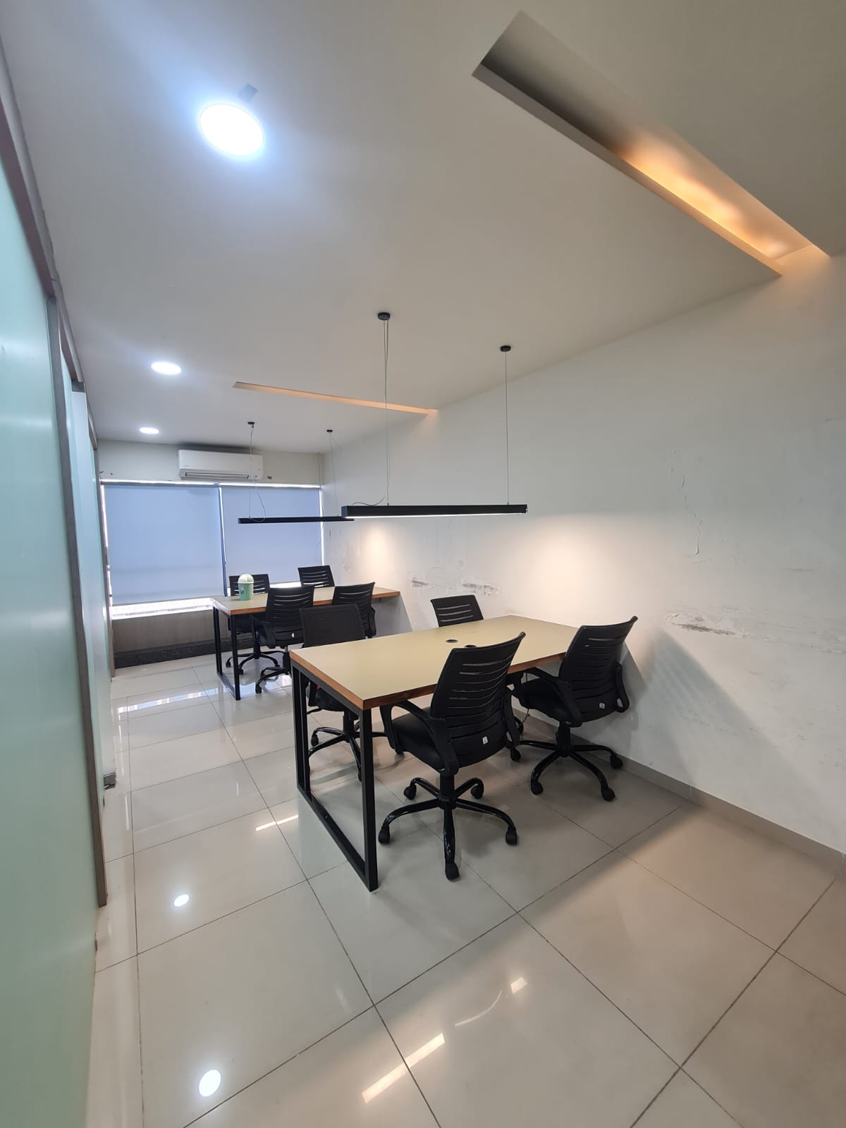 1276 Sq. Ft. Commercial Office for Rent in Vastrapur Ahmedabad - Media 2